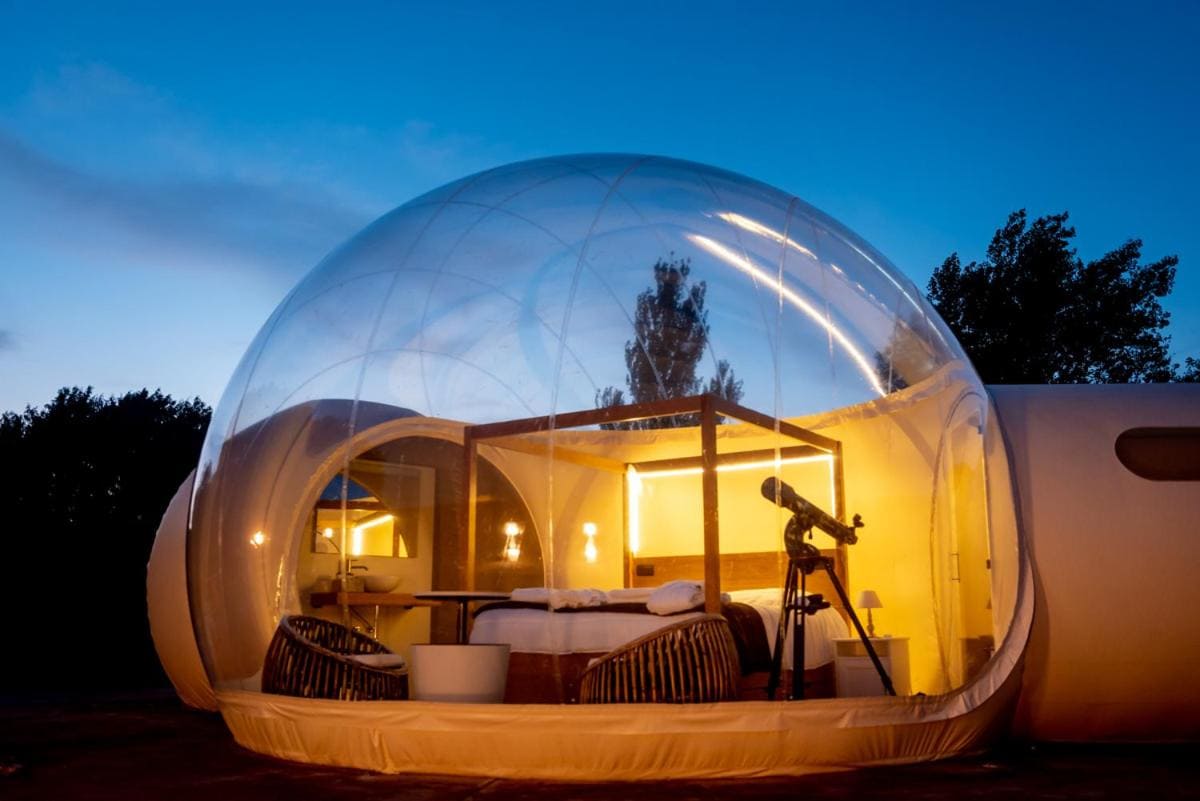 Hotel burbuja inflable Finca Las Beatas para dormir bajo las estrellas