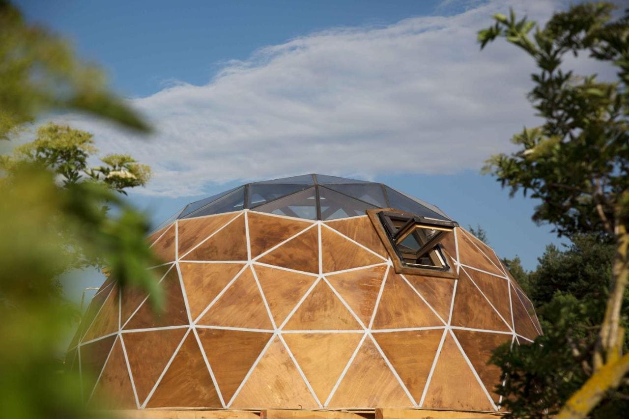 domo capsula en xalet de prades cataluña cerca de barcelona