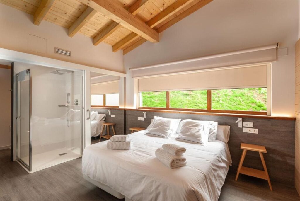 casa arbol en CieloAstur Complejo Turístico glamping