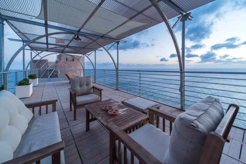 casa glamping en almeria con el Mirador Torre de la Garrofa